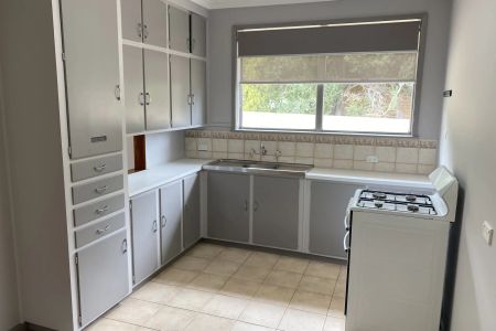 THIS PROPERTY FEATURES: - Photo 4