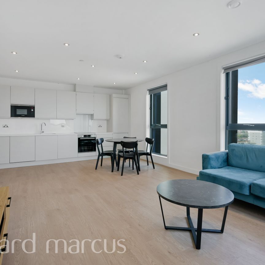 Sutton Court Road, Sutton - Photo 1