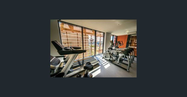 This Unique Unfurnished 1 Bedroom, 1 Bathroom Apartment is a must to Inspect! - Photo 1