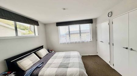 Modern, low maintenance living in Prime Johnsonville - Photo 2