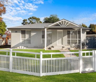 Beautifully Renovated Family Home with Side Access & Entertaining Area - Photo 6