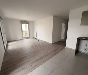 Location Appartement 3 pièces 59m² - Photo 4