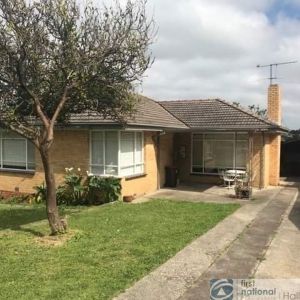 2 / 4 Third Avenue, Dandenong North - Photo 2