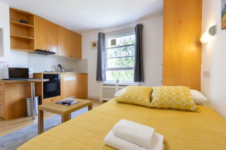 Flat 20 Penywern Road, Earls Court SW5 9SX - Photo 3