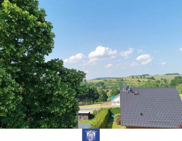 Helle, individuelle Dachgeschosswohnung mit weitem Blick in Rabenau! - Foto 1