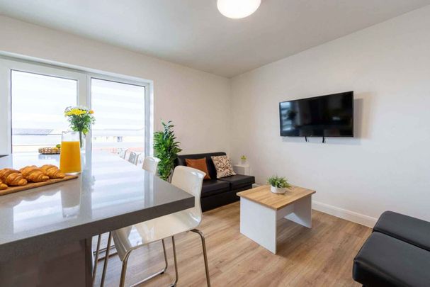 Platinum Studio - Photo 1