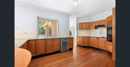 Charming Country Brick Home Set Amid Natural Gardens - Photo 4