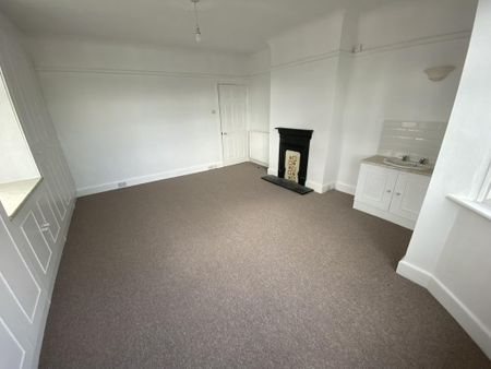 3 bedroom apartment to rent - Photo 3