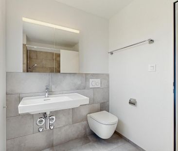 Modern wohnen in Schwerzenbach – frisch saniert & bestens angebunden! - Photo 6