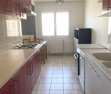Location Appartement 3 pièces 71m² LYON 5ème - Photo 6