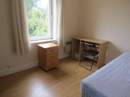 Bedroom Detached House In Charminster, BH9 - Photo 5
