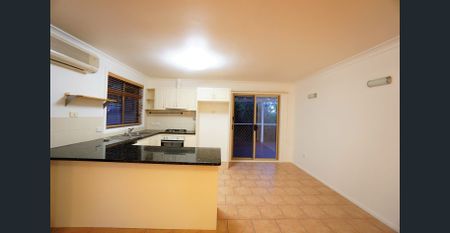 Modern 3 Bedroom villa in Prime Location! - Photo 3