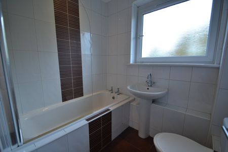 1 Bed Flat, Rotherwood Avenue, G13 - Photo 5