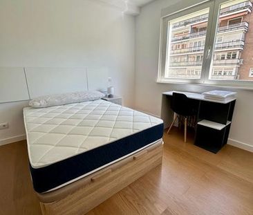 Avenida de Baviera, Madrid, Community of Madrid 28028 - Photo 2