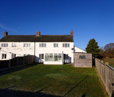 3 bedroom semi-detached house to rent - Photo 2