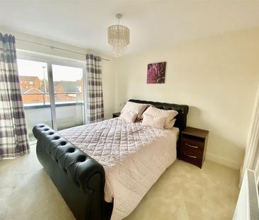 Fraser Drive, Uttoxeter, Staffordshire ST14 5EH - Photo 2