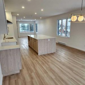 Appartement de luxe de 1450 pi², avec vu Panoramique (St-Hyacinthe) - Photo 2