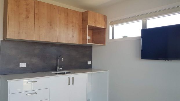1 Bedroom unit - Photo 1