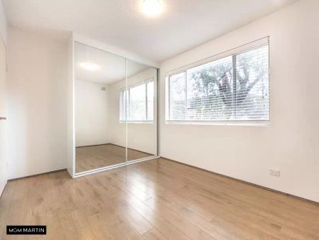 MGM MARTIN - TWO BEDROOM APARTMENT - Photo 3
