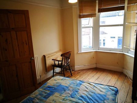 West View Road Room 2 - Photo 4