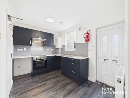 1 bedroom flat to rent - Photo 4