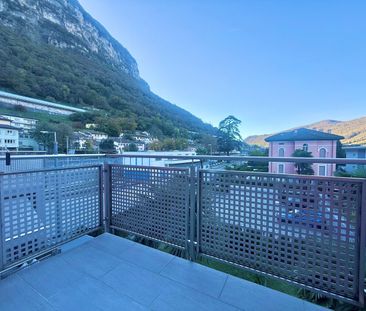 FINO A 3 MESI GRATUITI 2.5 locali a Capolago vicino stazione - Foto 2