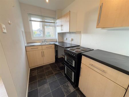 1 bedroom semi-detached house to rent - Photo 5