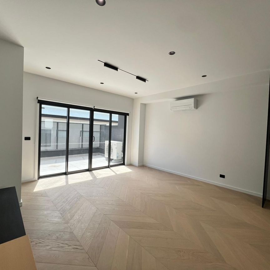 9/212 Ballarat Rd, Maidstone VIC 3012 - Townhouse For Rent | Domain - Photo 1