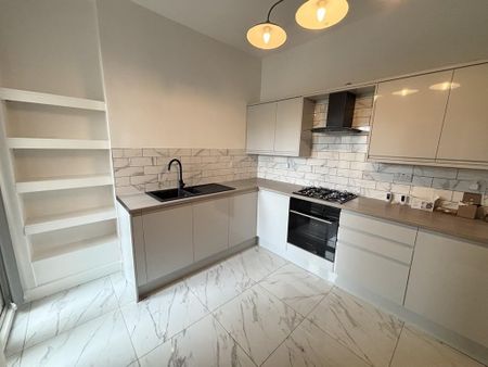 3 bedroom terraced house to rent - Photo 2