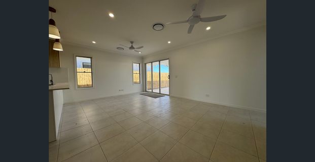 Brand New Family Home in Banya! - Photo 1