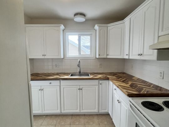 56B CHADWICK ST | 3 BR MAIN LEVEL UNIT | AVAILABLE NOW | $1995 - Photo 1