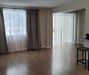 For Lease - 133 Columbia Road, Barrie, Ontario - Photo 1