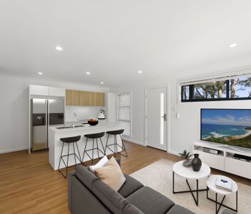 MODERN LIVING - Photo 1