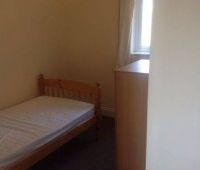 2 bed Apartment - To Let - Photo 3