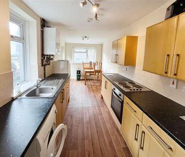 King Street, Pontypridd, CF37 - Photo 2