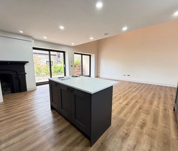 4 bedroom terraced house to rent - Photo 1