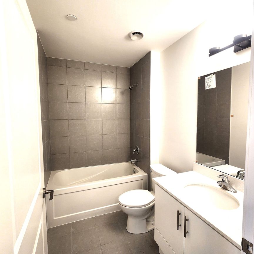 For Lease - 461 Green Road Unit# 302, Hamilton, Ontario - Photo 1