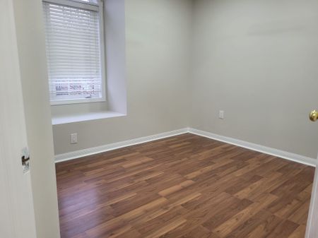 For Lease - 20 Bowsfield Drive, Brampton, Ontario - Photo 4