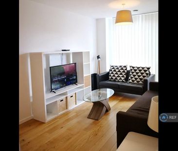 1 bedroom flat to rent - Photo 2