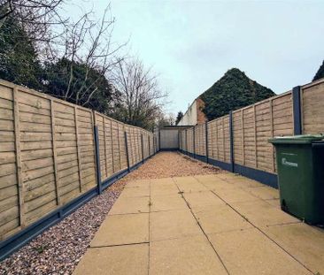 Clarence Street, Nuneaton, CV11 - Photo 5