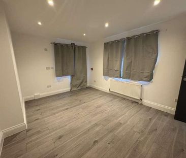 Hounslow, Null, TW3 - Photo 3