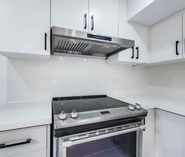 For Lease - 20 Penn Drive, Brampton, Ontario - Photo 3