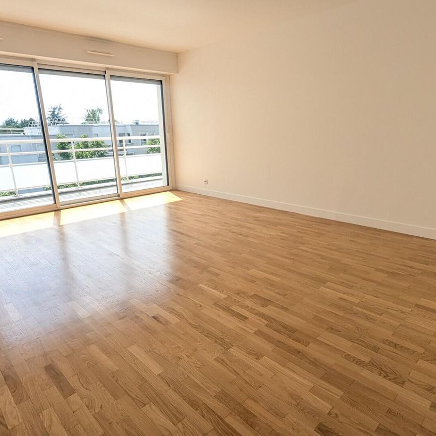 location Appartement T4 DE 89.32m² À LE CHESNAY - Photo 1