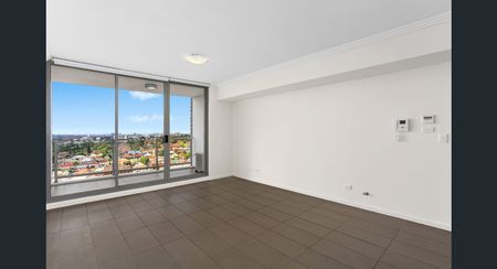 Luxury 2 bedroom apartment for rent in the centre of Parramatta - Photo 5