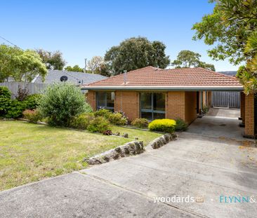 Charming Rosebud Home with Lawn Care Included - Photo 2