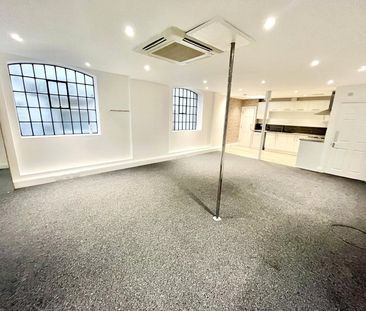 Essex Street, Southend-on-Sea, Essex, SS1 2EN - Photo 2