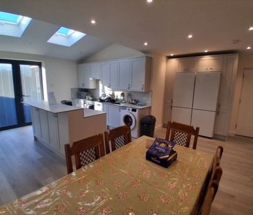 Chartfield Road, Cambridge £730 pcm ⓘ The monthly or weekly payment... - Photo 3