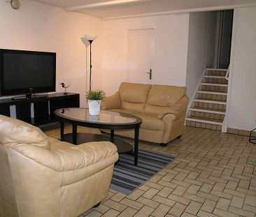 Bo i eget rum i stor villa - Photo 1