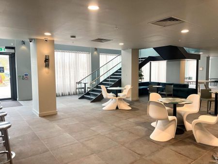 Studio to rent - Photo 3