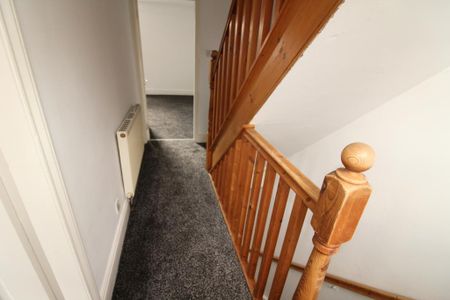 3 bedroom terraced house to rent - Photo 3